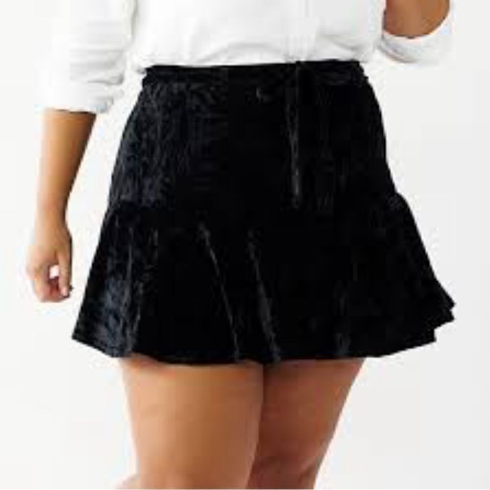 So Black Luxe Velvety Velour Pull On Peplum Mini Skirt NEW